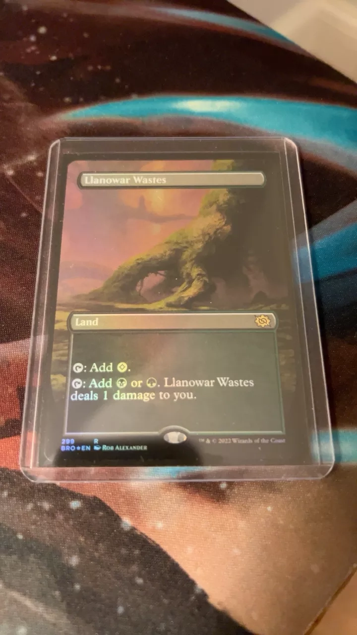 Llanowar Wastes Borderless Foil