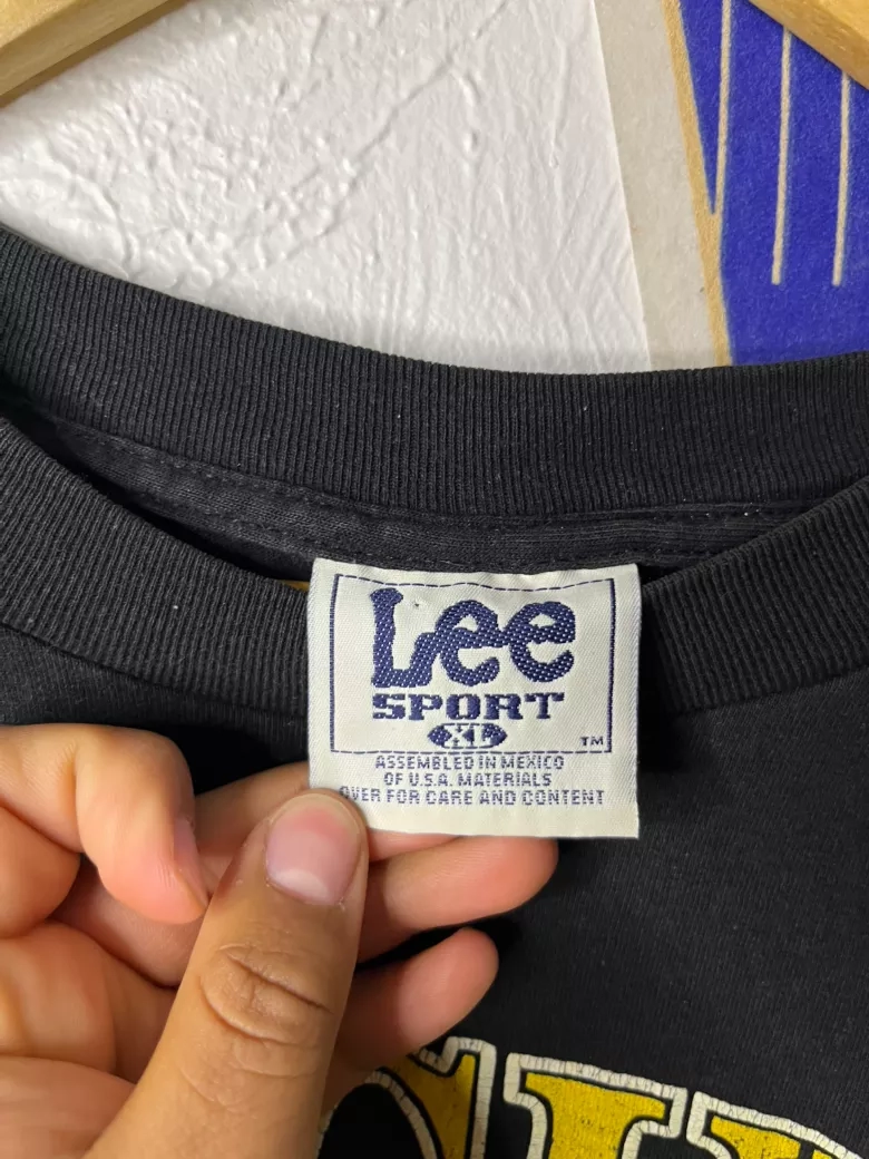 Vintage Pittsburgh Penguins T-Shirt