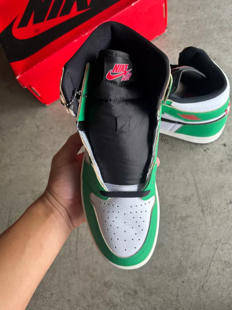 Nike Air Jordan 1 Retro High Lucky Green