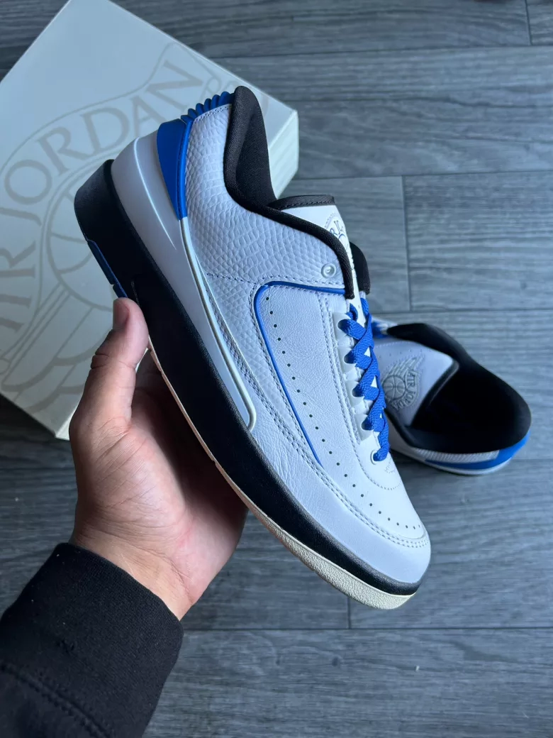 Air Jordan 2 Retro Low White Varsity Royal