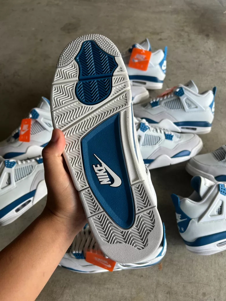 Air Jordan 4 Retro military blue