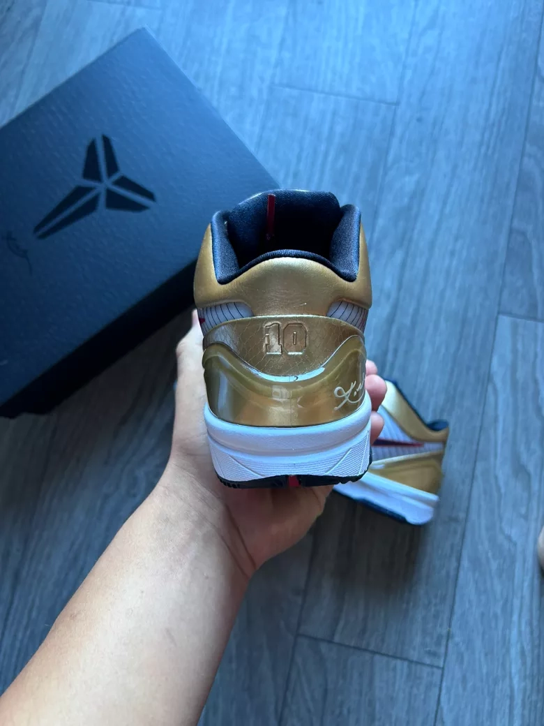 Nike Kobe 4 Protro Gold medal