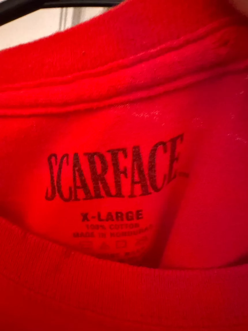 Scarface Red T-Shirt - The World is Yours