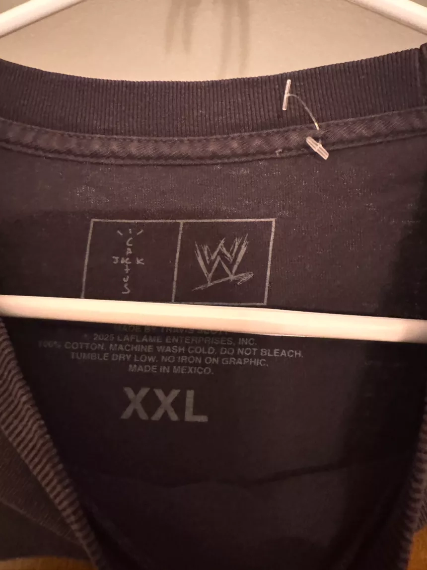 Stone cold Steve Austin, Travis Scott