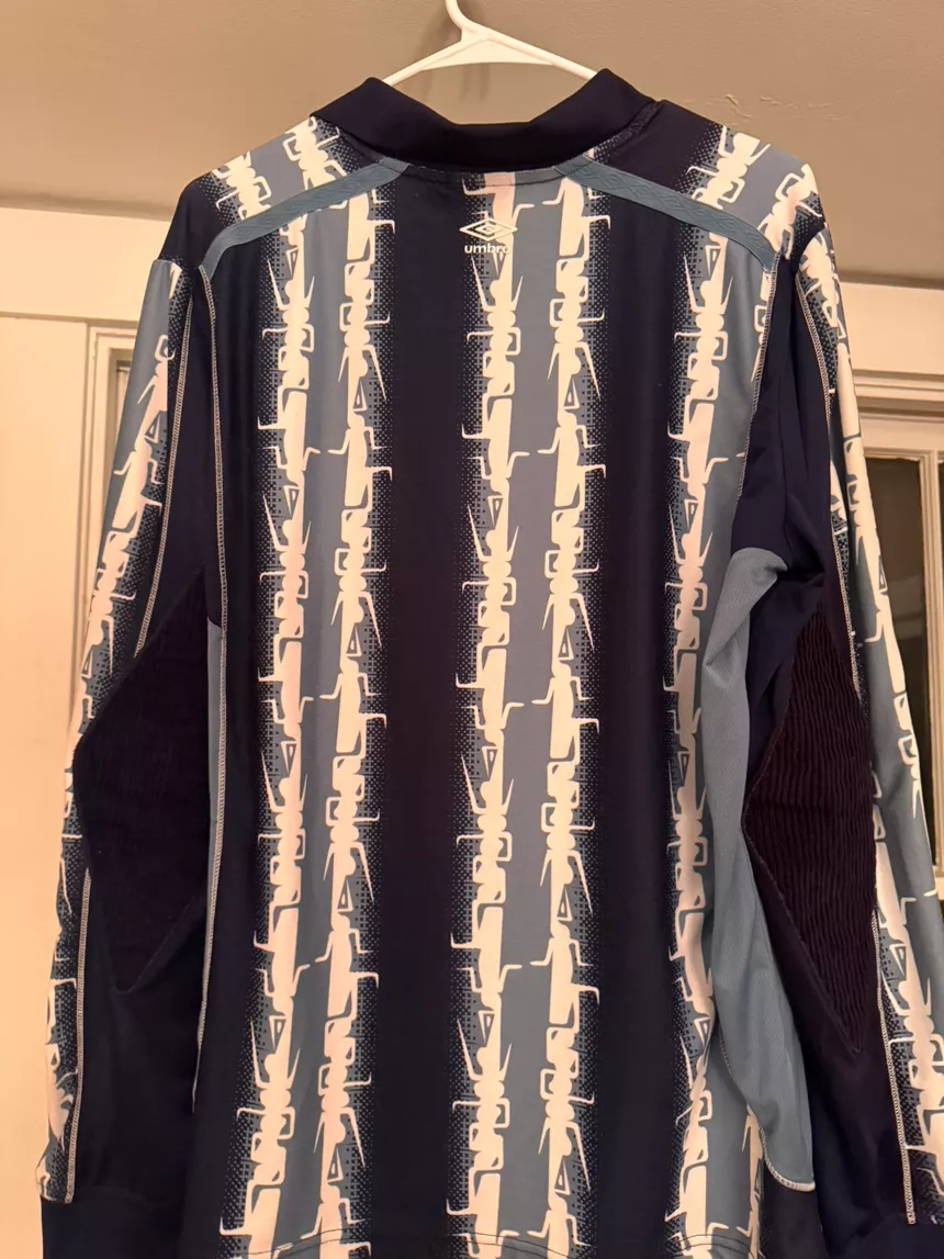 Vintage Umbro Geometric Long Sleeve Jersey