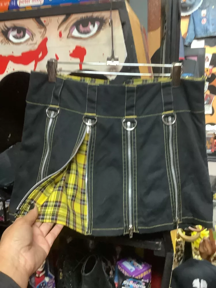 Vintage Tripp NYC Black/YelLow PLaid Zipper Mini Skirt