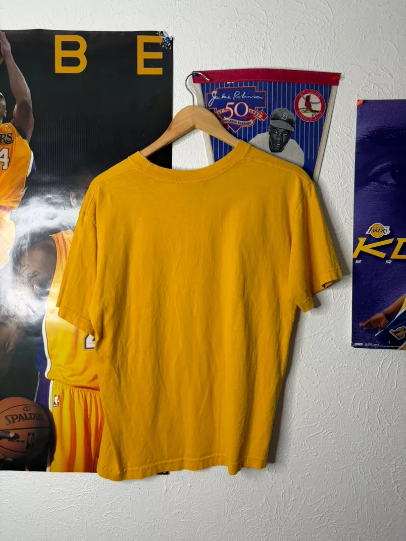 Vintage Los Angeles Lakers Bill Russell Back 2 Back MVP T-Shirt