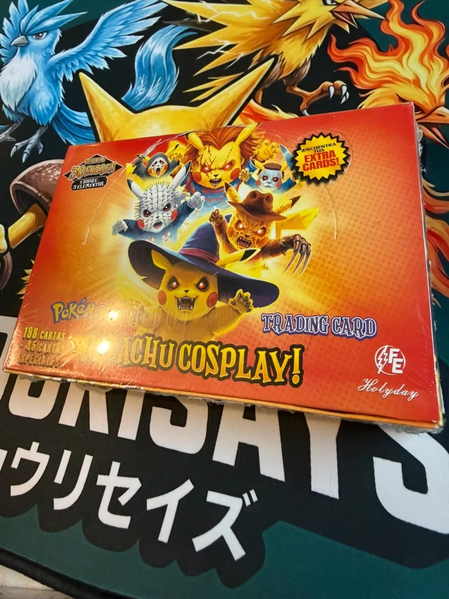 Pikachu Cosplay Trading Card Box Peru non tcg