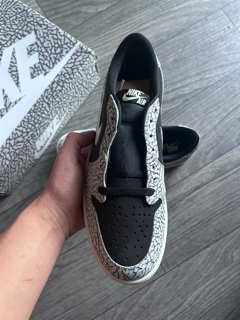 Air Jordan 1 Low Elephant Print "Black Cement"