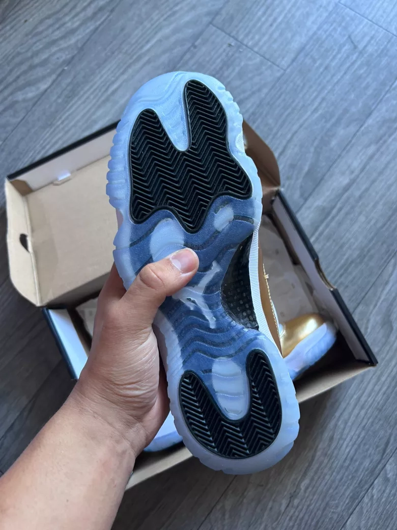 Air Jordan 11 Retro Low closing ceremony