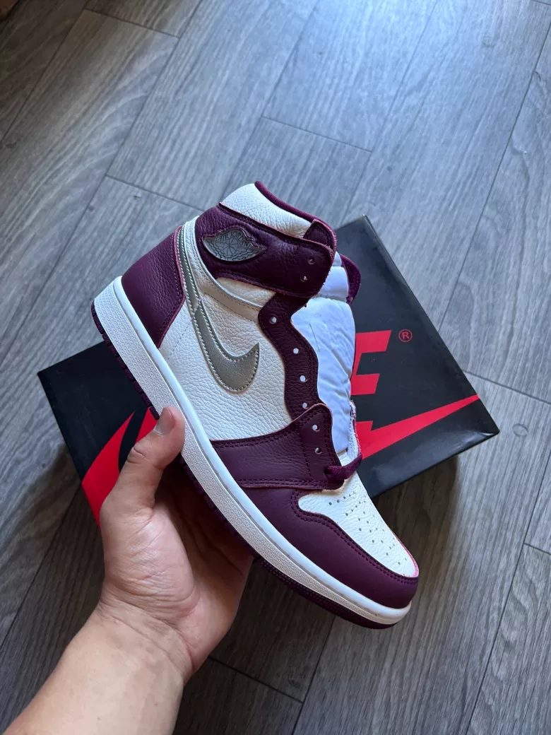 Air Jordan 1 High Bordeaux