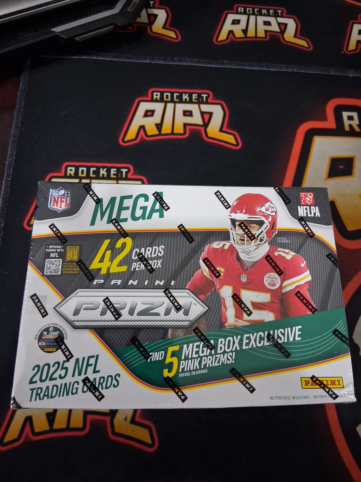 2025 Prizm NFL Mega Box