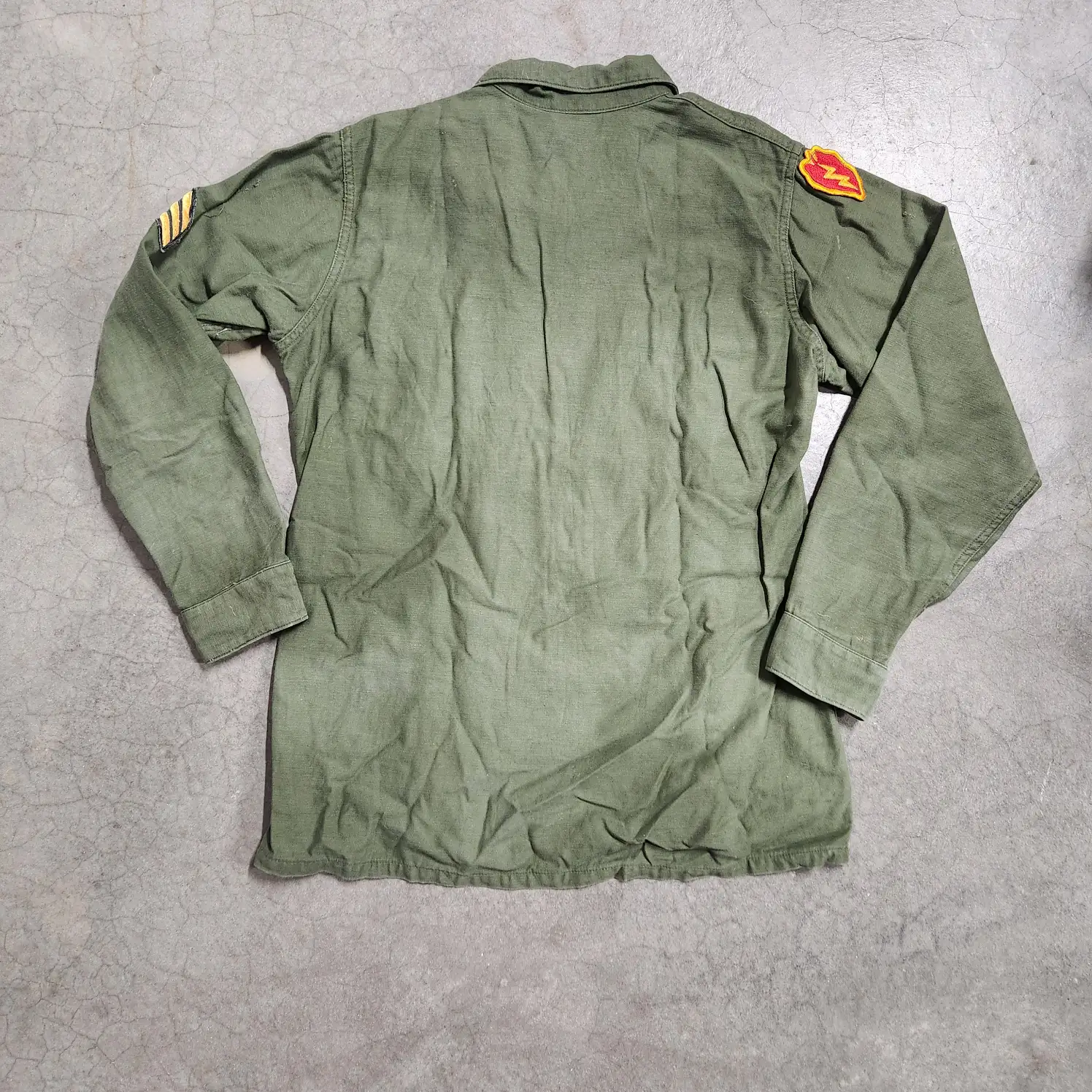 og107 Vintage US Army Military Field Shirt Jacket