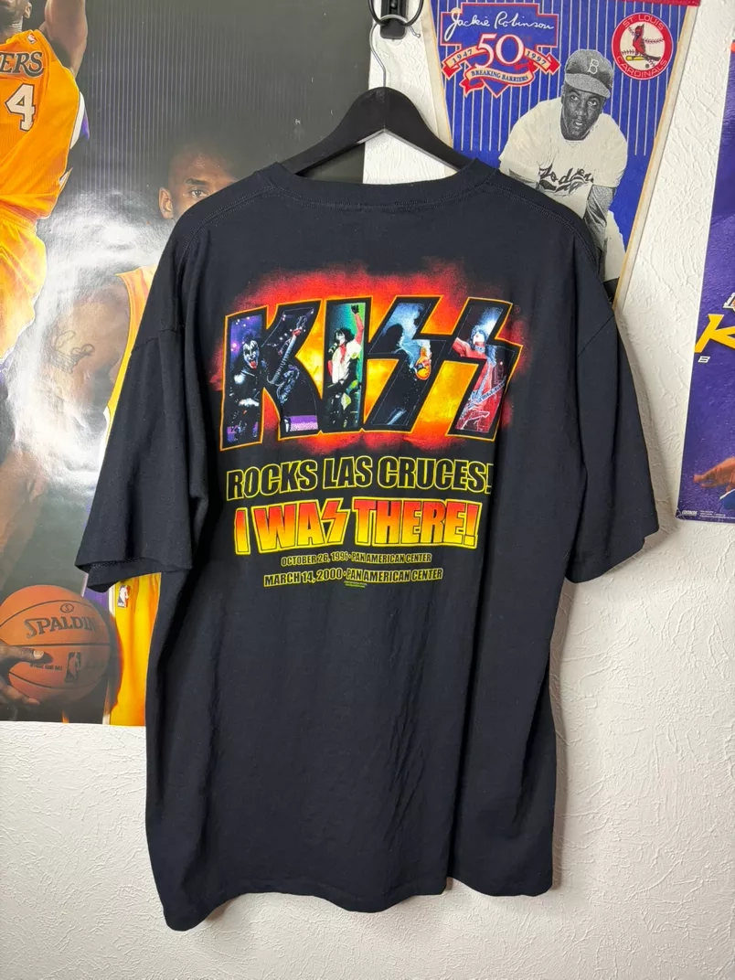 Vintage KISS Rock Band Concert T-Shirt