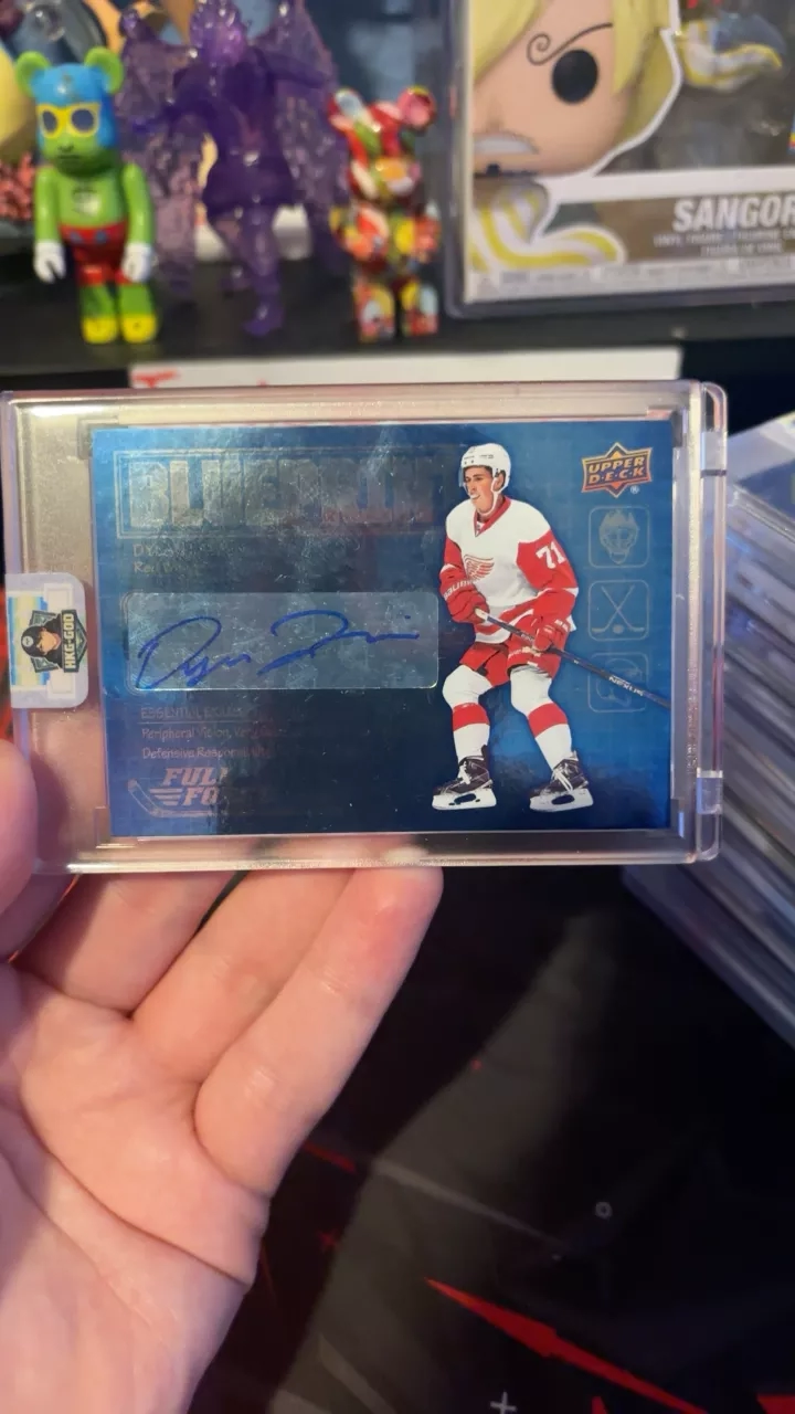 Dylan Larkin Detroit Red Wings Autographed Hockey Card