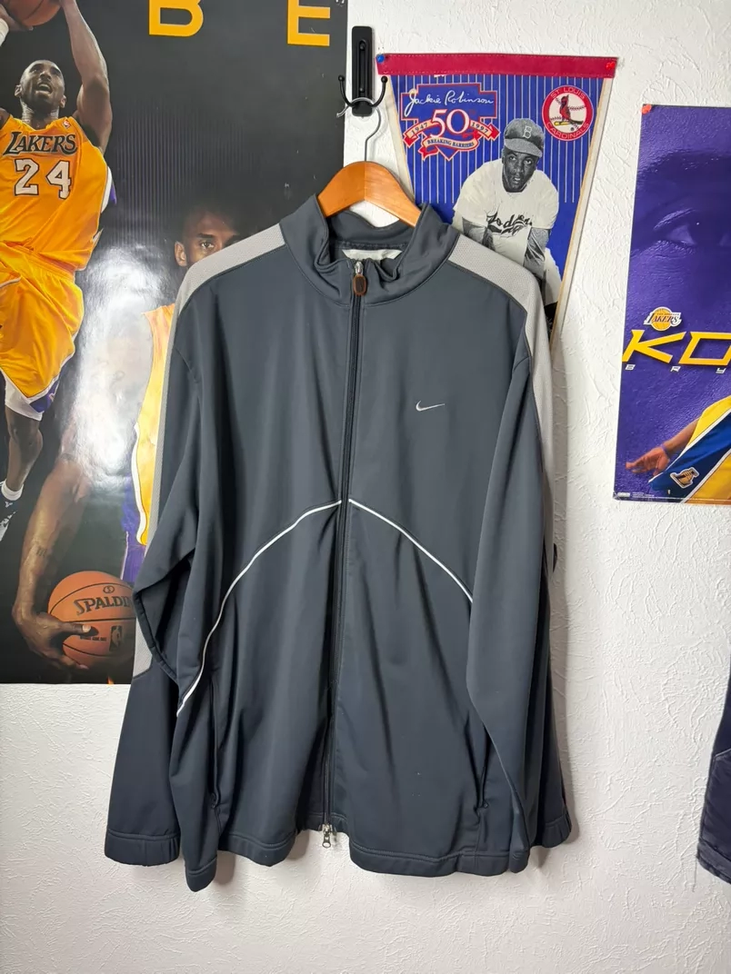 Nike Men's Charcoal Gray Full-Zip Track Jacket