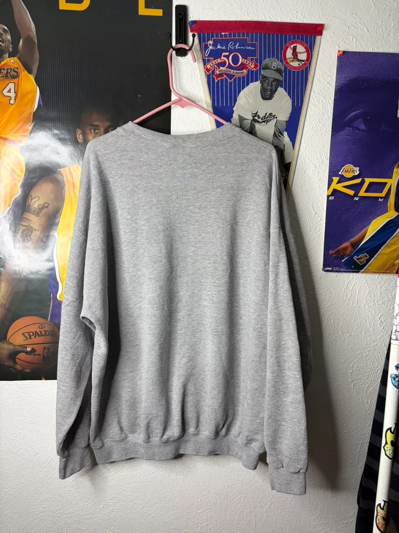 Vintage Tigger Sweatshirt - Winnie the Pooh Graphic Top