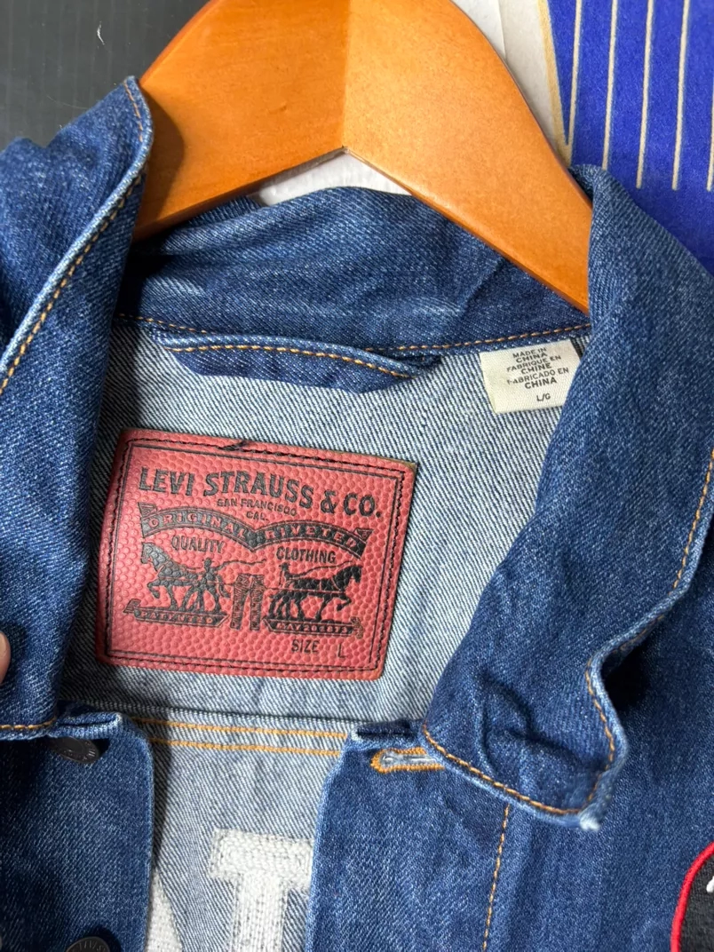 Toronto Raptors Vintage Denim Jacket