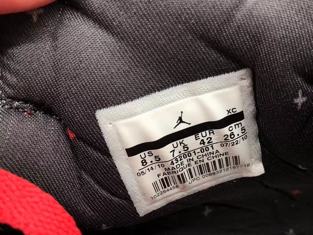 Air Jordan 1 Retro High OG "Bred"