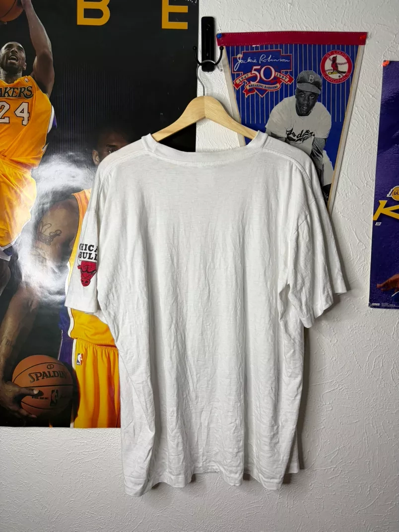 Vintage Chicago Bulls Graphic T-Shirt