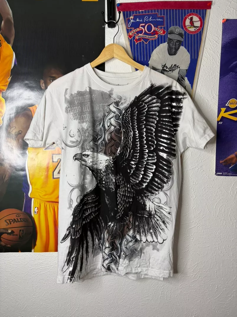 Majestic Eagle Graphic T-Shirt