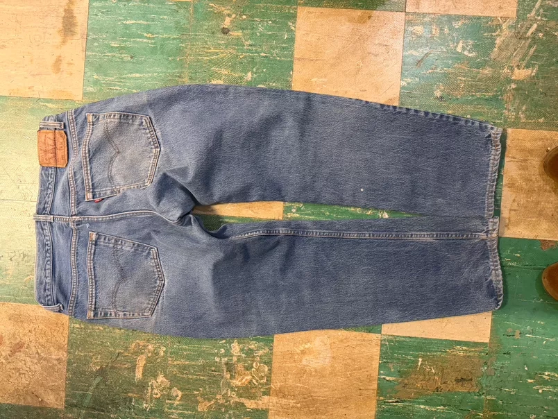 35x31 MEASURED 90’s Vintage Levi's 501 Blue Jeans