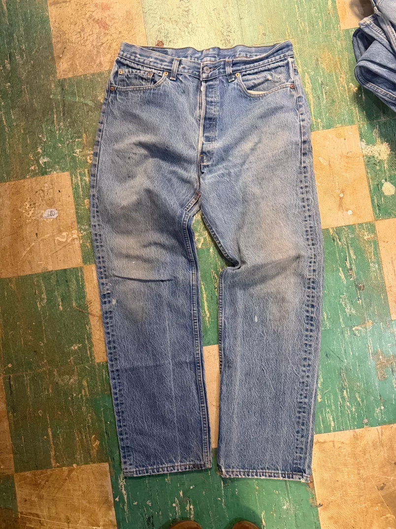 31x32 MEASURED Early 00’s Levi's 501 Button Fly Denim Jeans