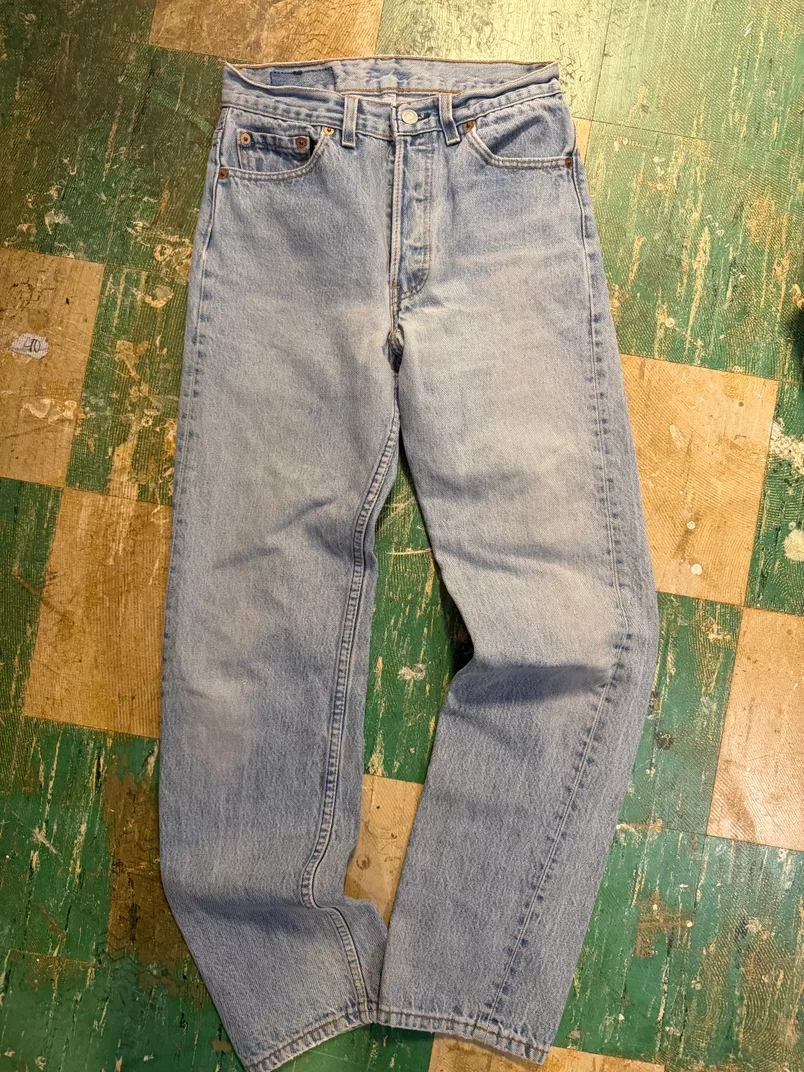 29x32 MEASURED 90’s Levi's 501 Light Wash Denim Jeans