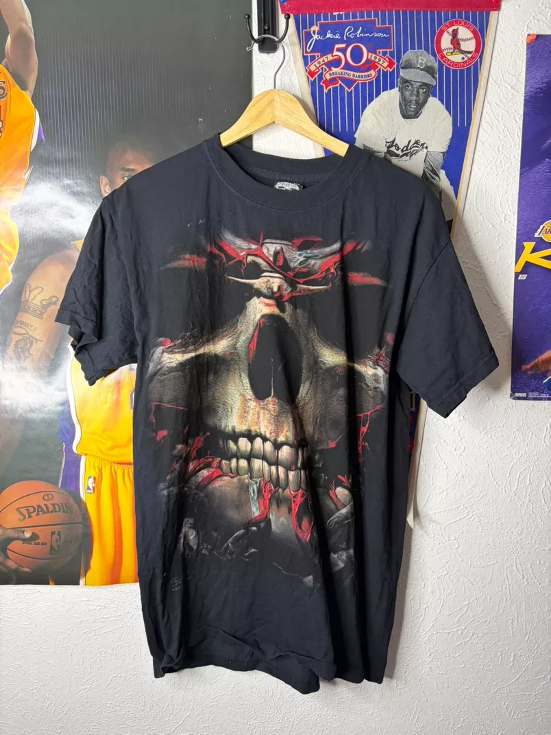 Gothic Skull Graphic T-Shirt