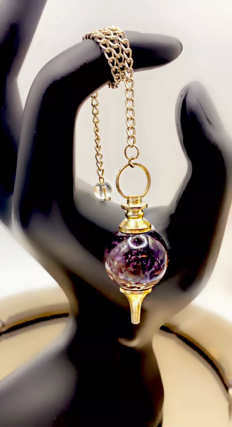 Elegant Crystal Pendulum