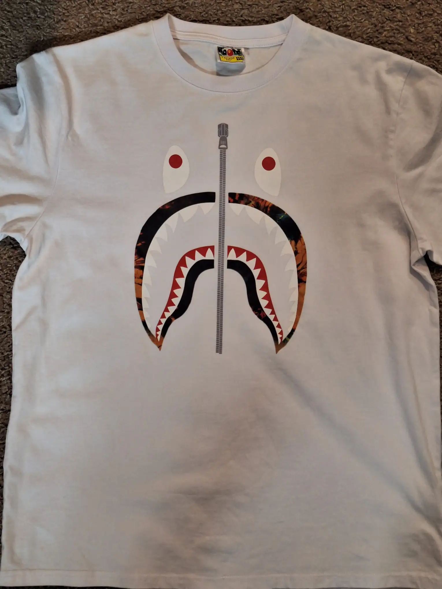 BAPE Shark Face White T-Shirt szL