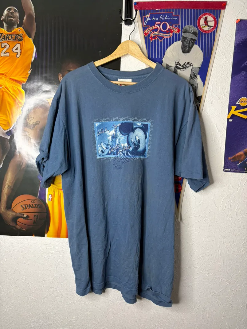 Vintage Walt Disney World Mickey Mouse T-Shirt