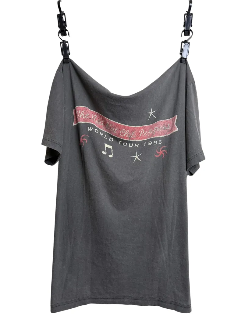 1996 RHCP one hot minute faded tee