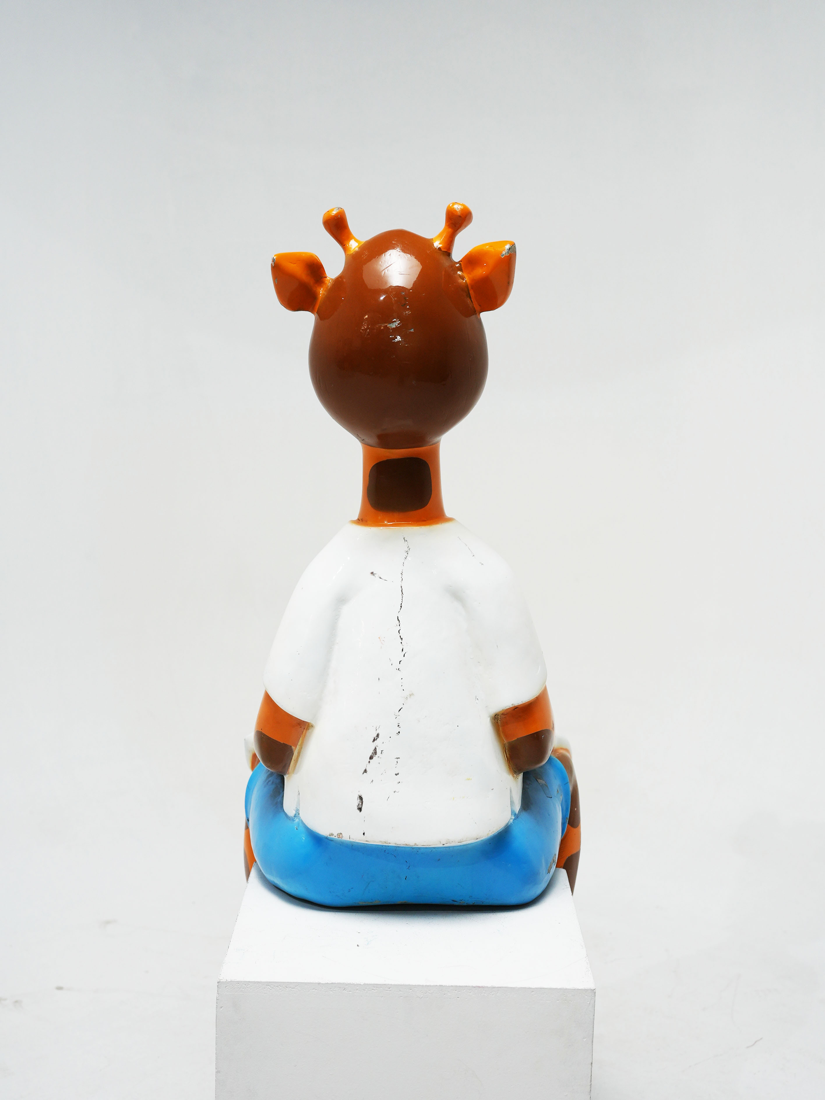 GEOFFREY TOYS 'R' US STATUE