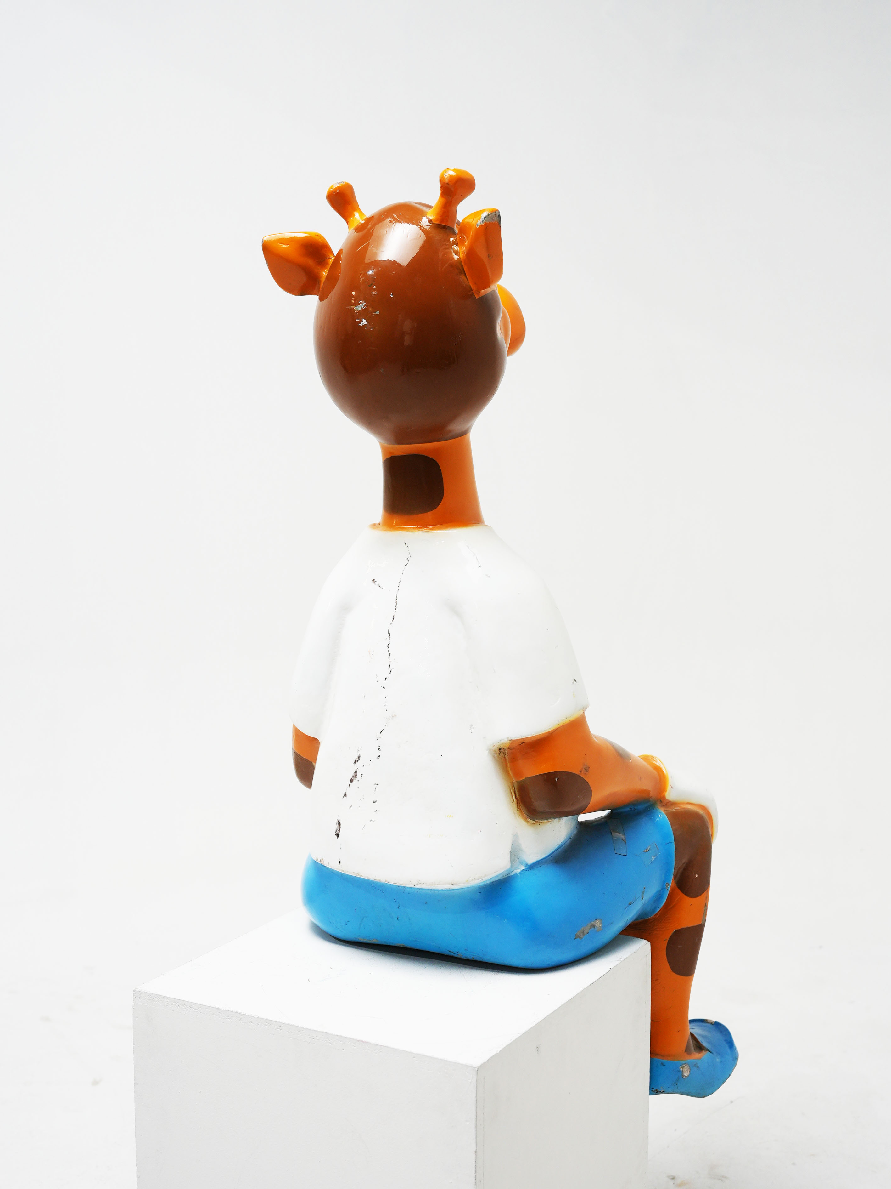 GEOFFREY TOYS 'R' US STATUE