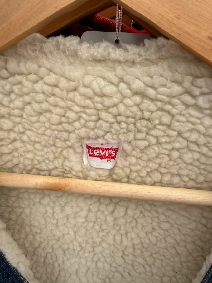 1980s Levi’s Sherpa Vest