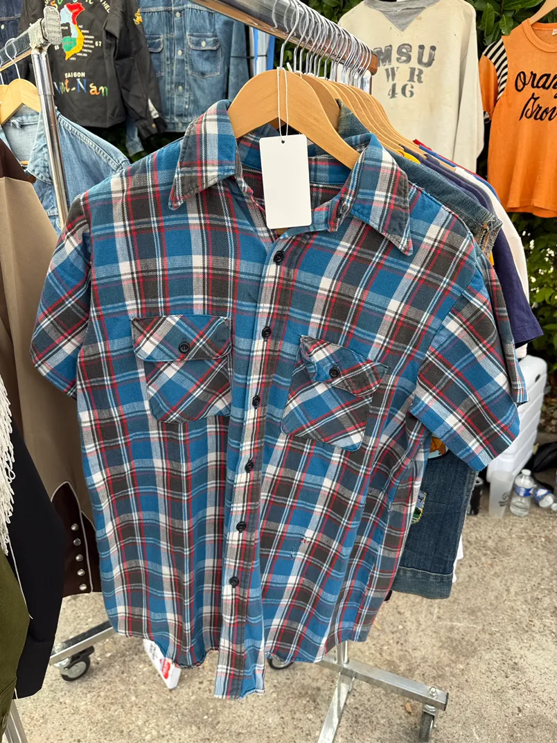 1970s flannel chopped sleeves