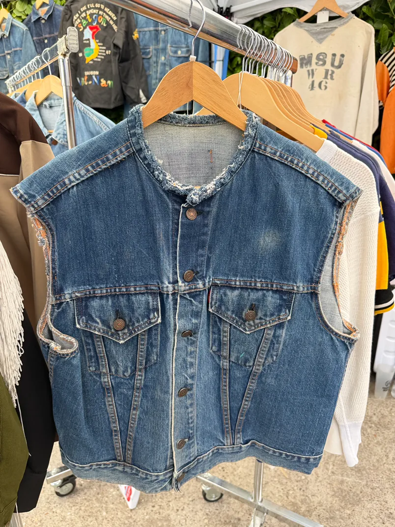 Levi’s big E chopped type 3 vest