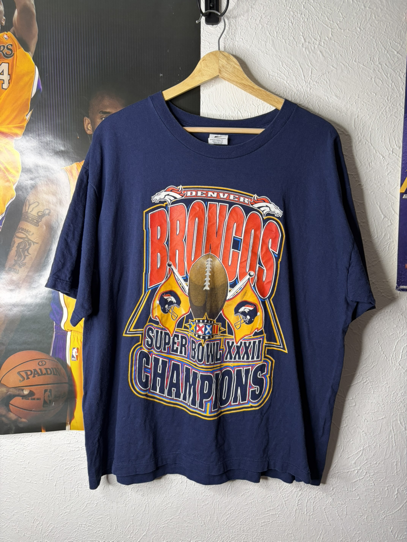 Denver Broncos Super Bowl XXXII Champions T-Shirt