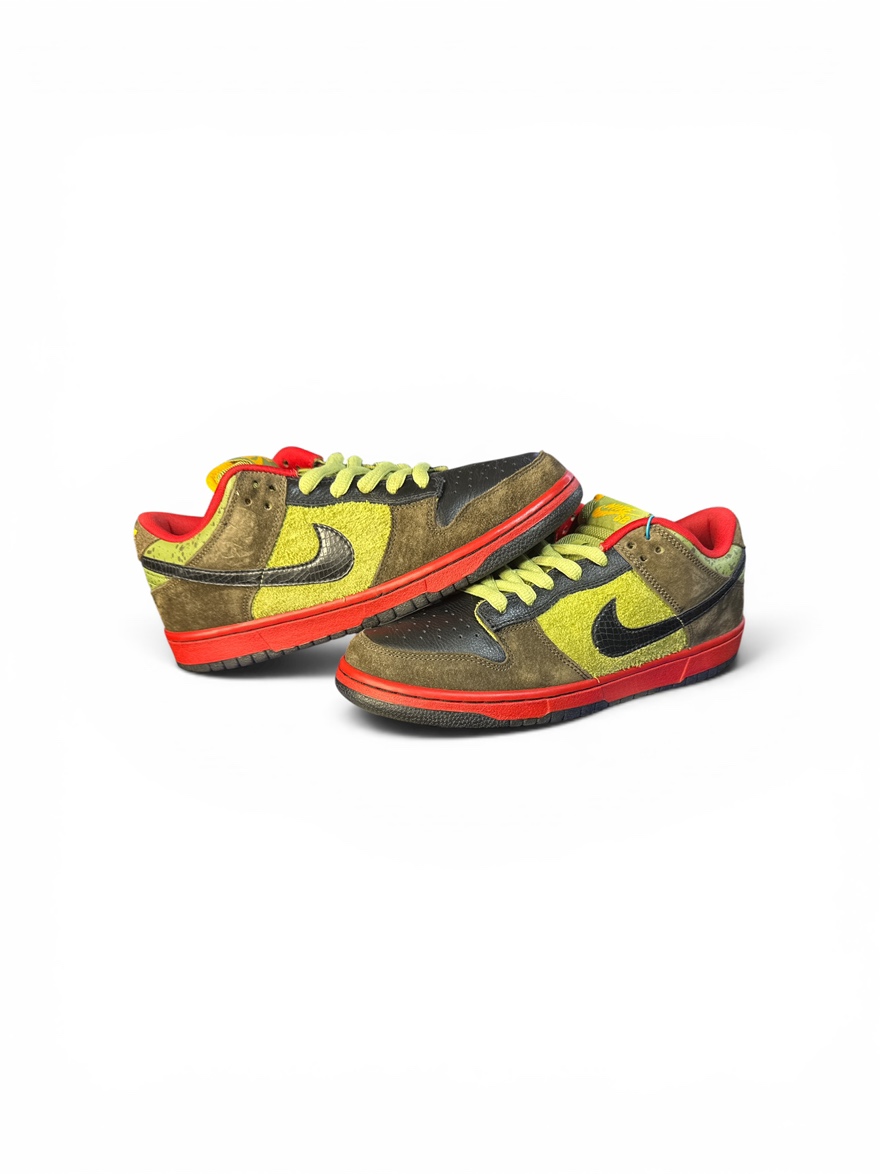 9M- Nike SB Dunk Low Asparagus (2009)