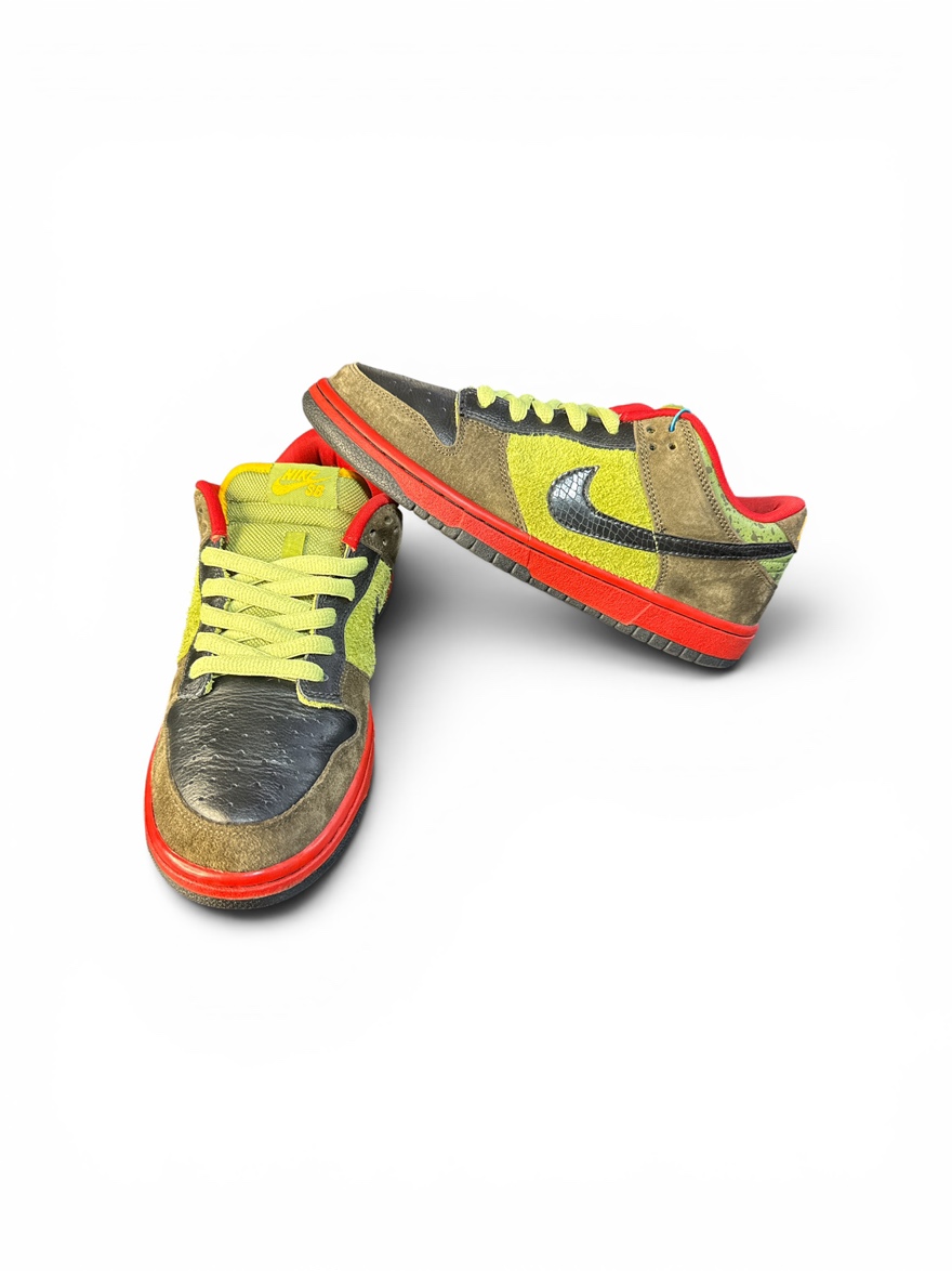 9M- Nike SB Dunk Low Asparagus (2009)