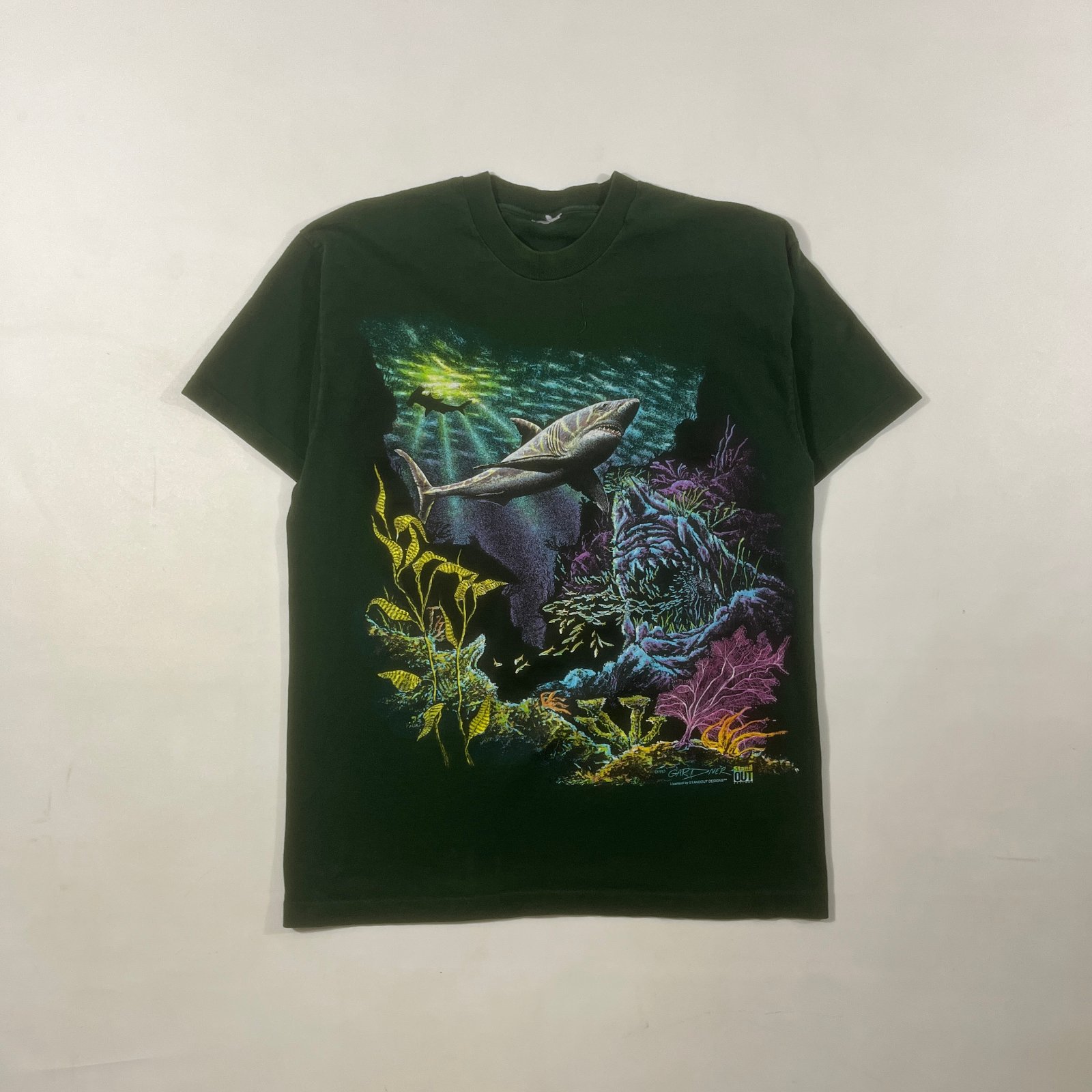 Vintage 1993 Gari Diner Great White Shark Coral Reef Nature Tee Forest Green