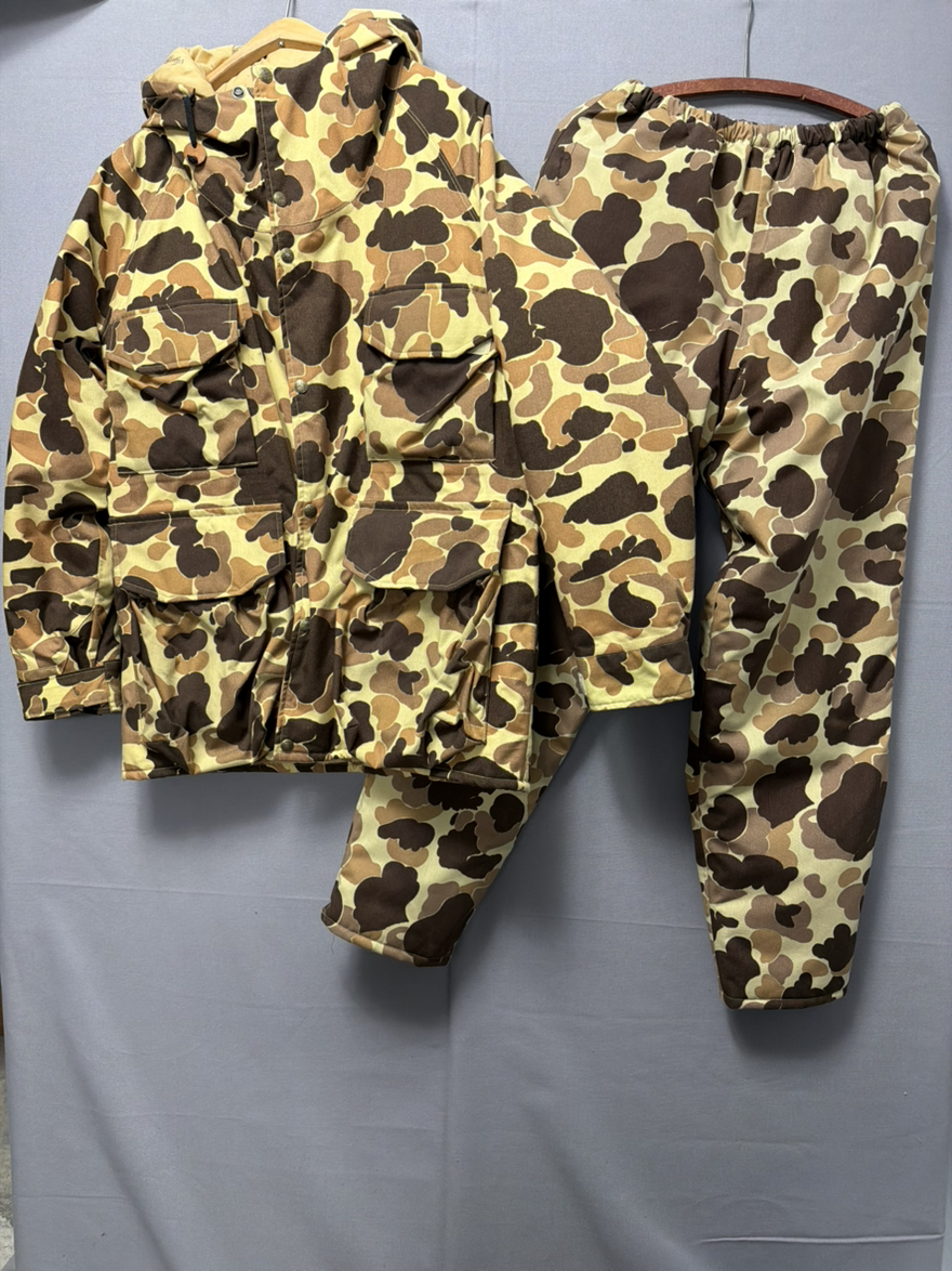 🦆 DEADSTOCK Vintage Cabela’s Duck Camo Hunting Suit Set (Jacket + Pants)