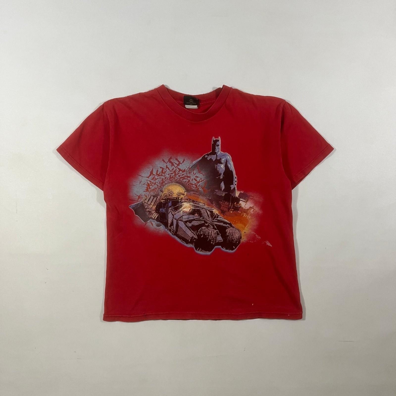 Vintage Batman Begins Red Graphic Movie Promo Tee Batmobile Dark Knight