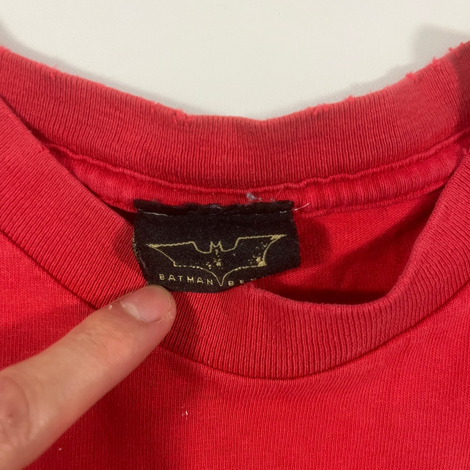 Vintage Batman Begins Red Graphic Movie Promo Tee Batmobile Dark Knight