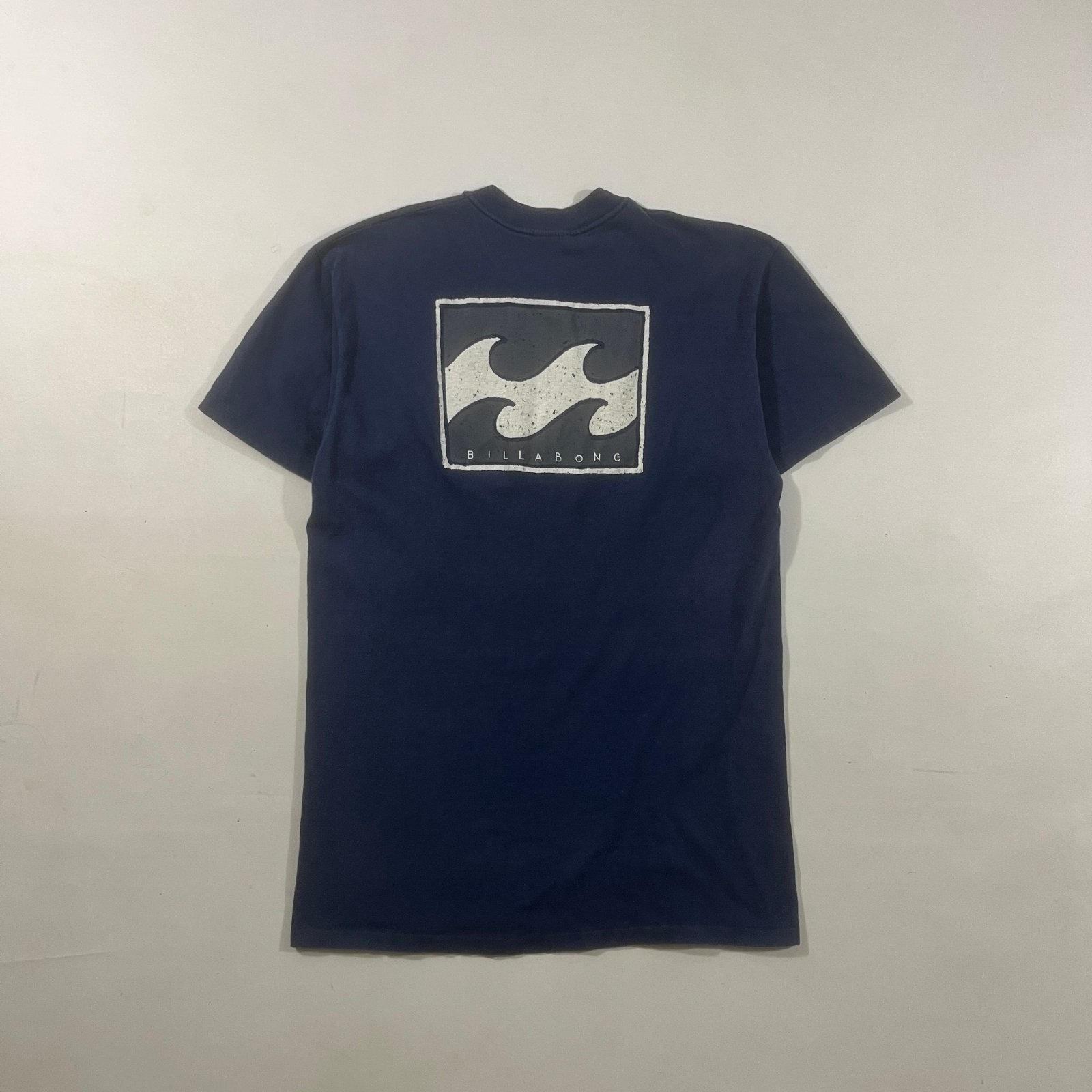 Vintage Y2K Billabong Navy Wave Box Logo Surf Tee XL Made in USA