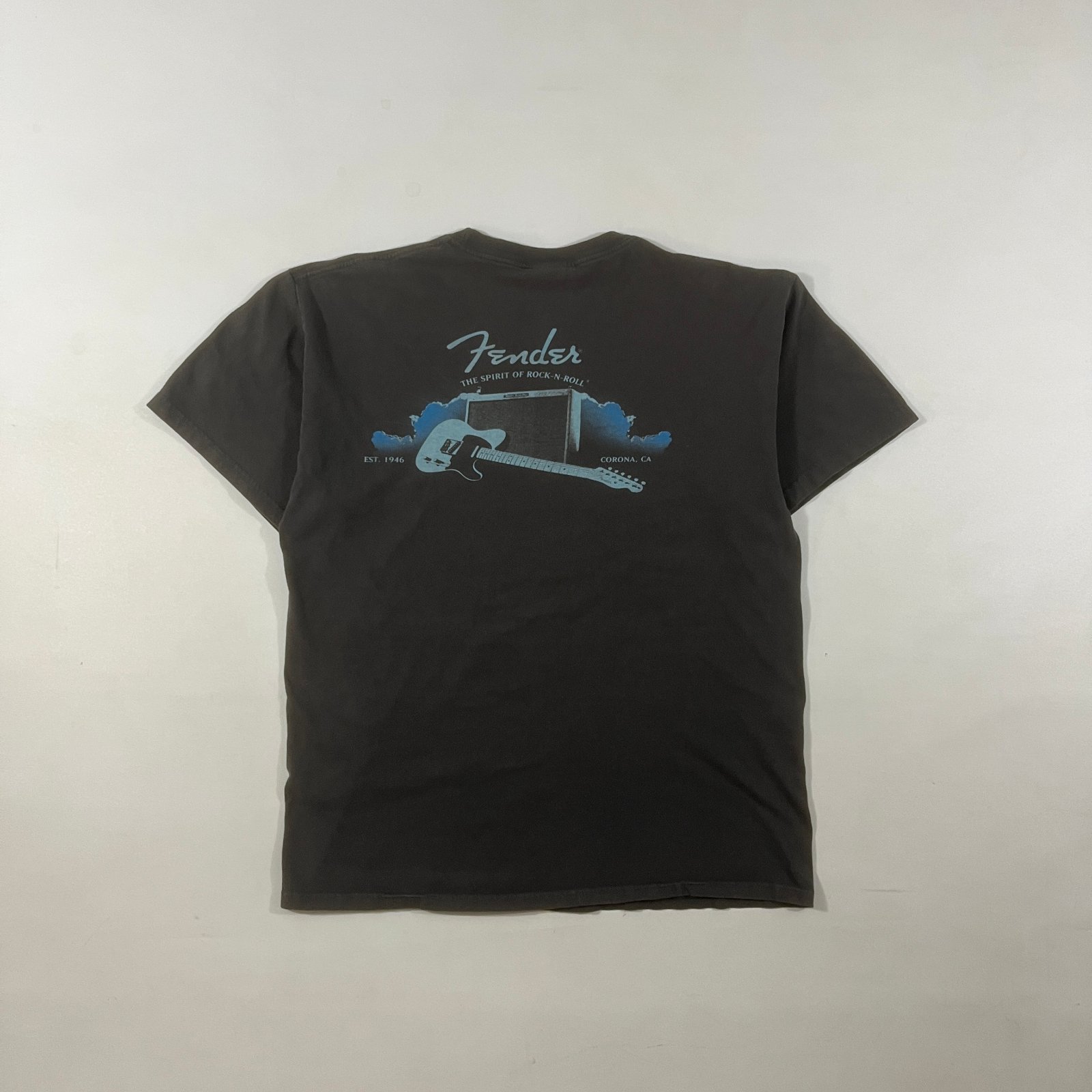 Vintage Fender Guitars Spirit of Rock-N-Roll Faded Black Graphic Tee L