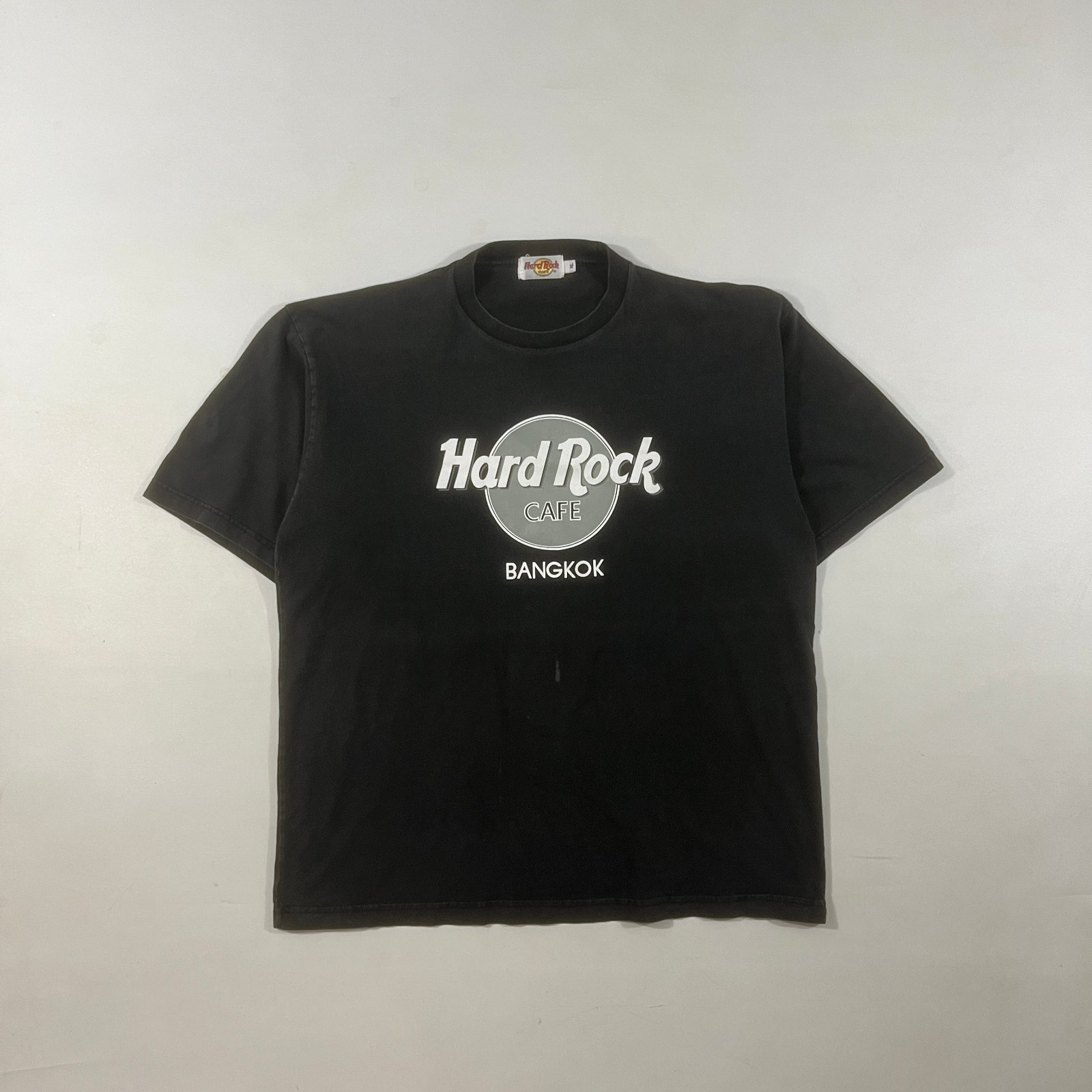 Vintage Hard Rock Cafe Bangkok Faded Black Graphic T-Shirt XL