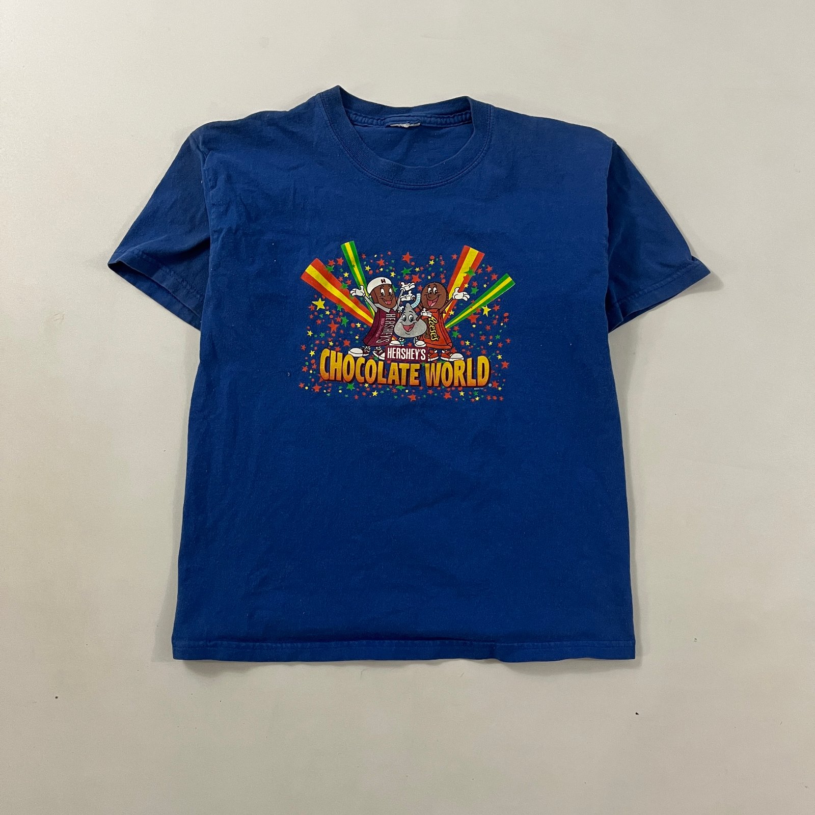 Hershey's Chocolate World Royal Blue Graphic Souvenir Tee Candy Mascots