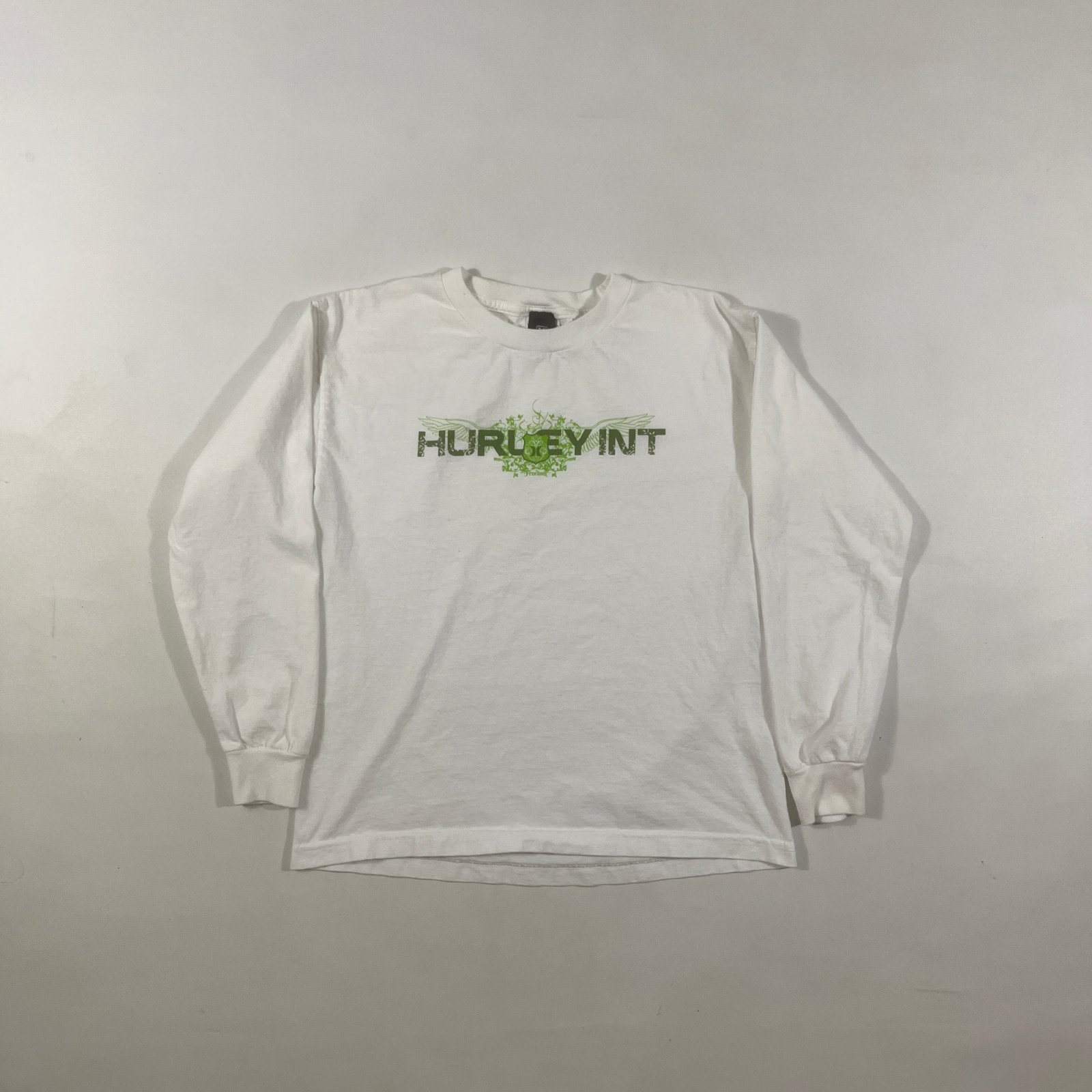 Y2K Hurley International Winged Skull Graphic Long Sleeve Tee White L